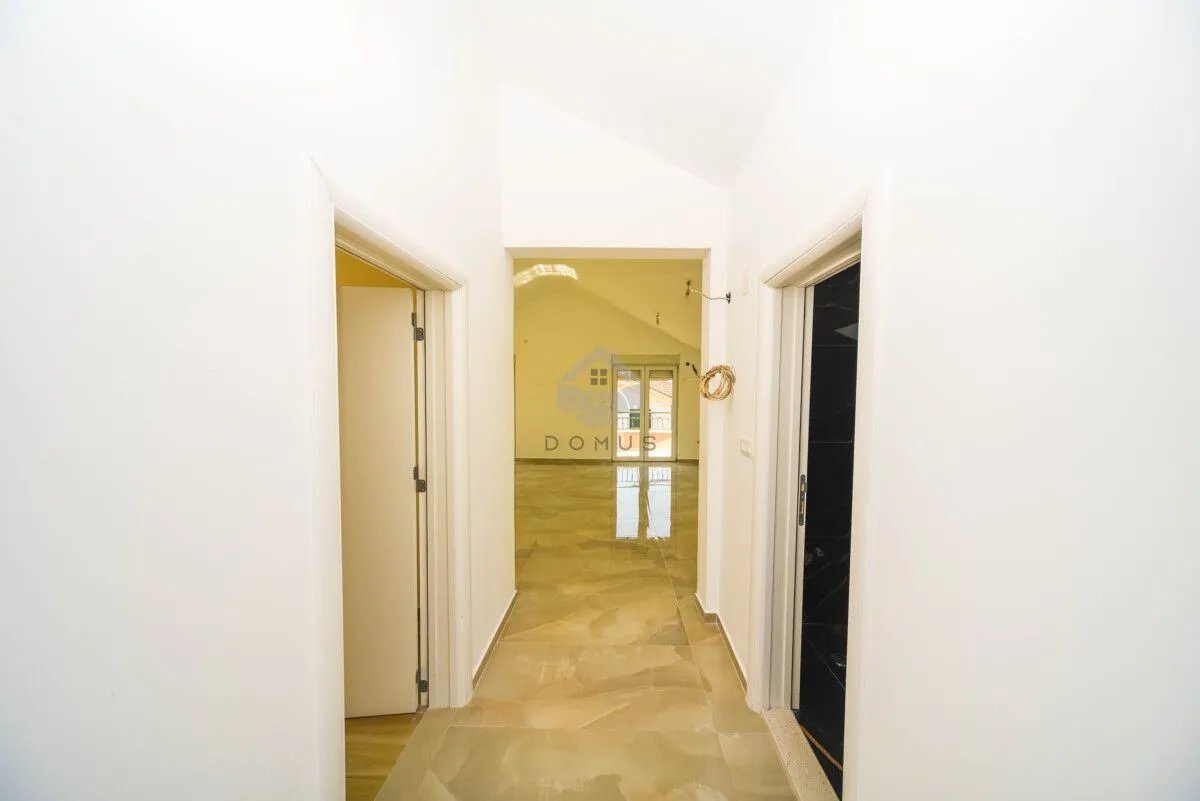 Prodaja, jednosoban stan, 77m², Zabjelo, Podgorica