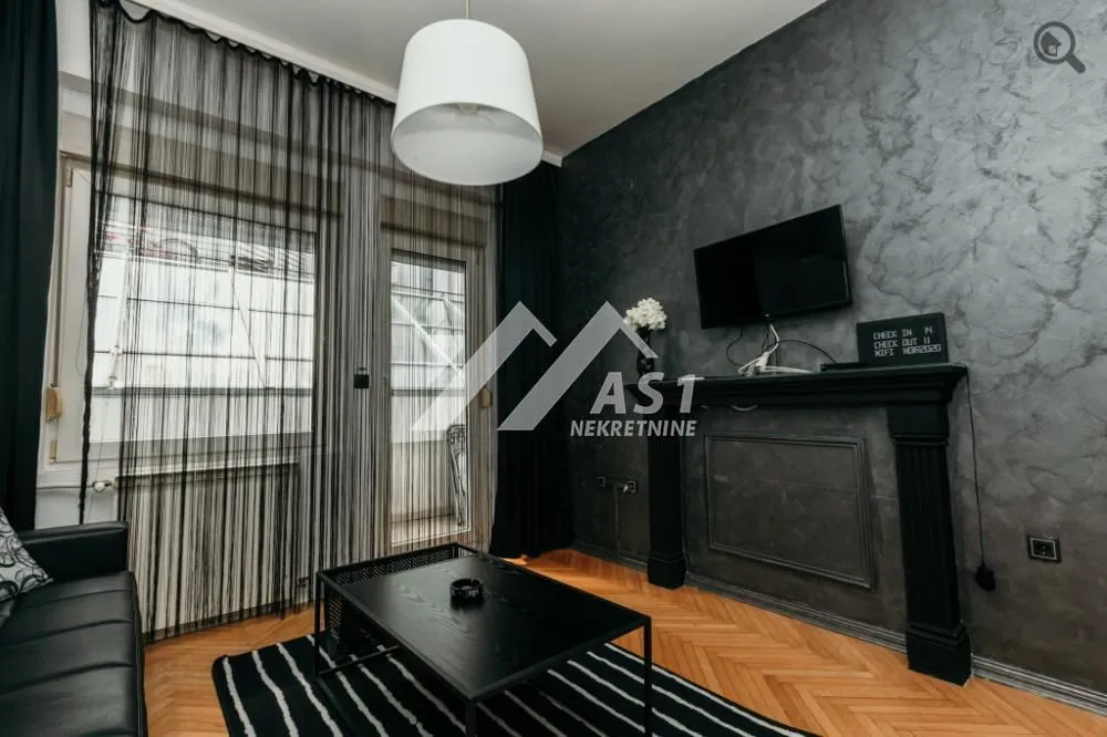 Prodaja, jednosoban stan, 33m², Centar, Novi Sad