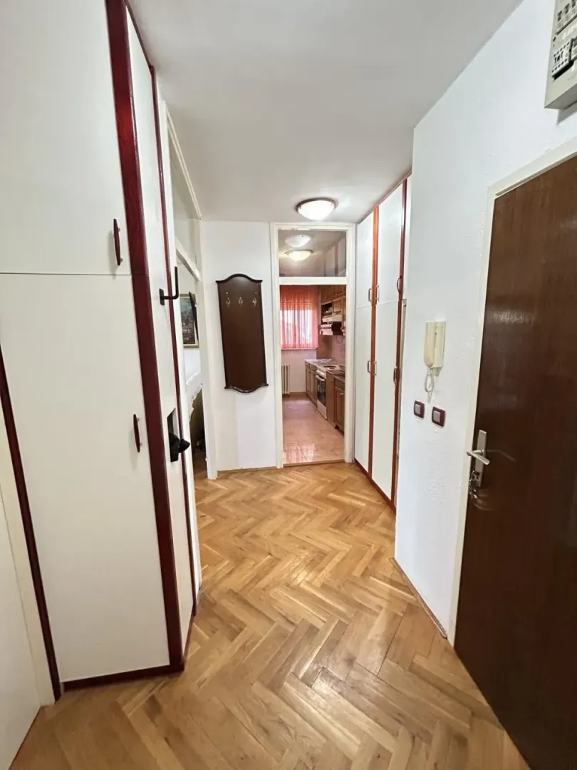 Rent, two bedroom apartment, 64m², Čukarica, Beograd