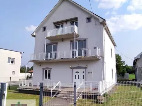 Prodaja, kuća, 287m², Obrenovac, Beograd