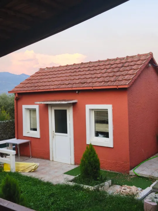 Rent, house, 150m², Centar, Danilovgrad