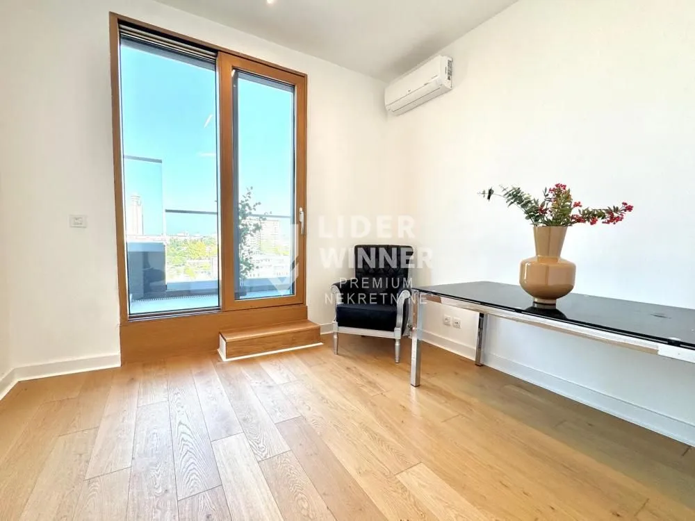 Prodaja, četvorosoban stan, 120m², Novi Beograd Blok 65, Novi Beograd Sve Podlokacije