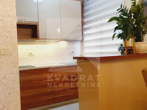 Izdavanje, trosoban stan, 100m², City Kvart, Podgorica - image 3