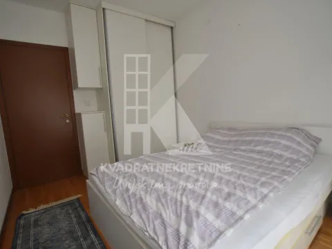 Rent, two bedroom apartment, 75m², City Kvart, Podgorica - image 6