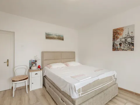 Stan-na-dan, jednosoban stan, 16m², Savina, Herceg Novi - image 1