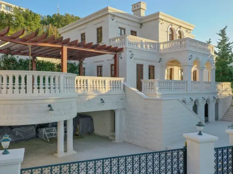 Sale, house, 470m², Reževići, Budva - image 30