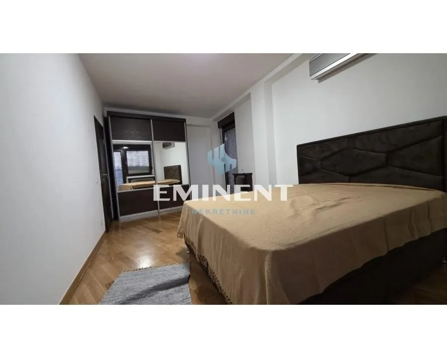 Rent, three bedroom apartment, 111m², Neimar, Vračar Sve Podlokacije
