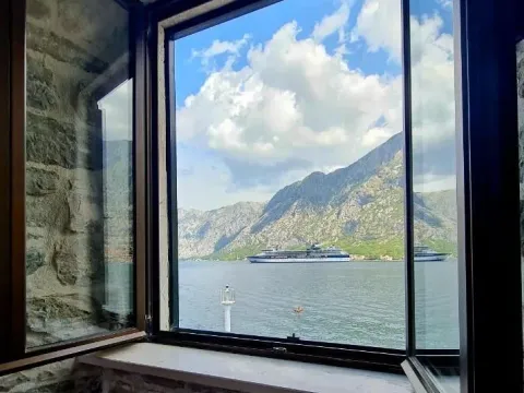 Prodaja, kuća, 420m², Prčanj, Kotor - image 4