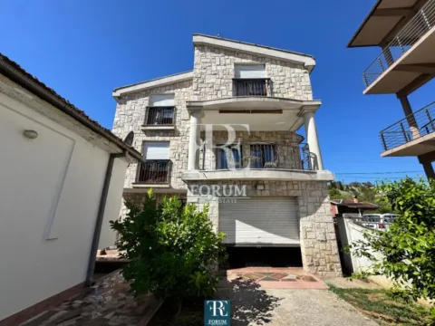 Prodaja, kuća, 270m², Masline, Podgorica - image 2