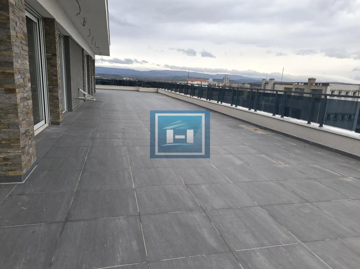Sale, apartment, 500m², Centar, Ćuprija