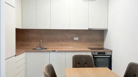 Rent, one bedroom apartment, 57m², Bečići, Budva - image 2
