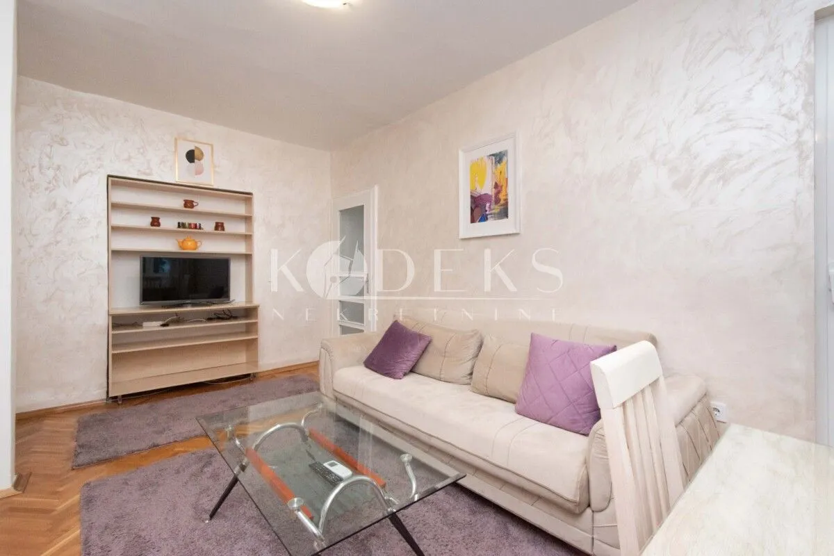 Rent, one bedroom apartment, 37m², Centar, Podgorica