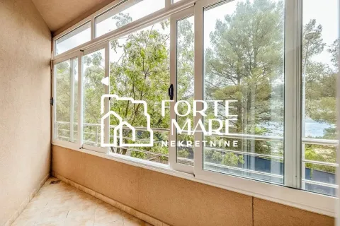 Izdavanje, dvosoban stan, 73m², Kumbor, Herceg Novi - image 6