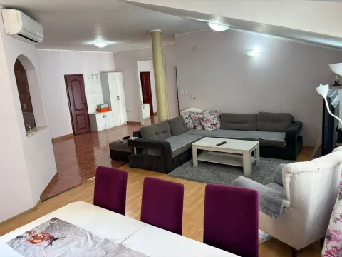 Poslovni prostor in Pobrežje