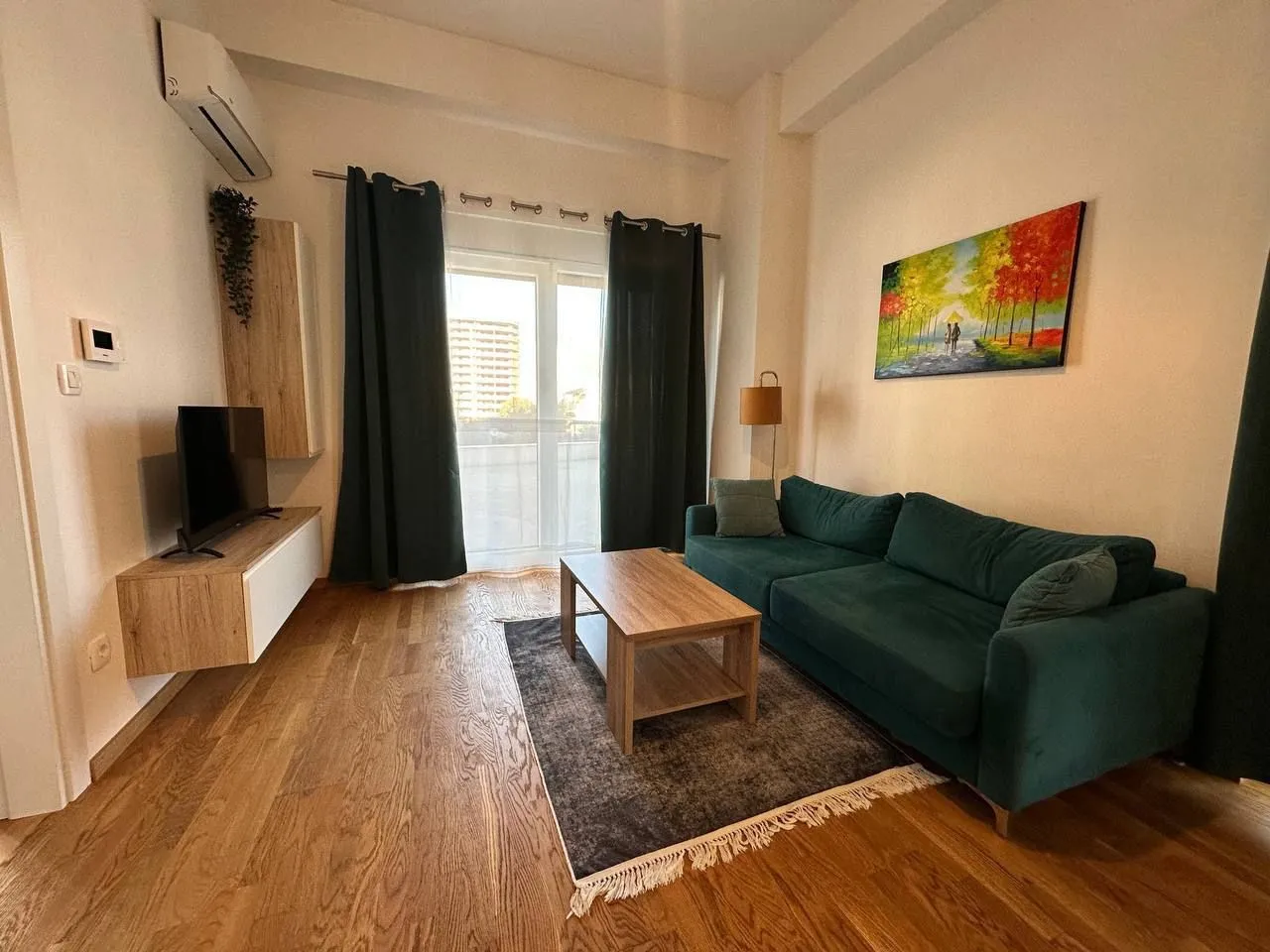 Prodaja, jednosoban stan, 86m², Centar, Bar