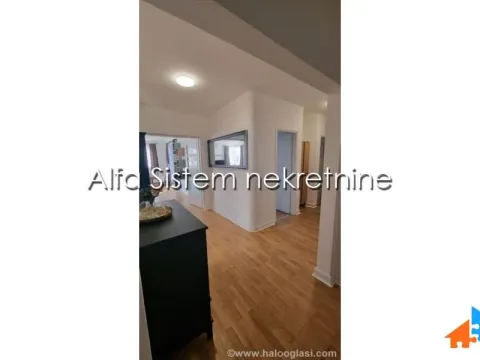 Rent, four bedroom apartment, 130m², Savski Venac, Beograd - image 18