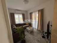 Izdavanje, trosoban stan, 115m², Jajinci, Voždovac Sve Podlokacije - image 1