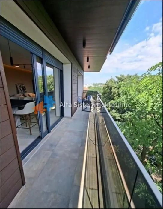 Izdavanje, trosoban stan, 82m², Zeleno Brdo, Zvezdara Sve Podlokacije