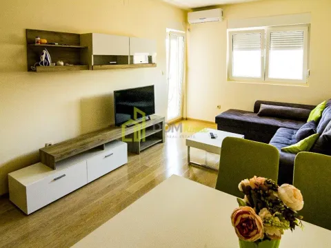 Izdavanje, jednosoban stan, 48m², City Kvart, Podgorica - image 8