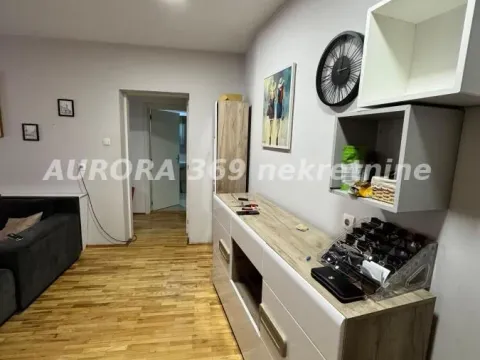Izdavanje, dvosoban stan, 52m², Podbara, Novi Sad Sve Podlokacije - image 3