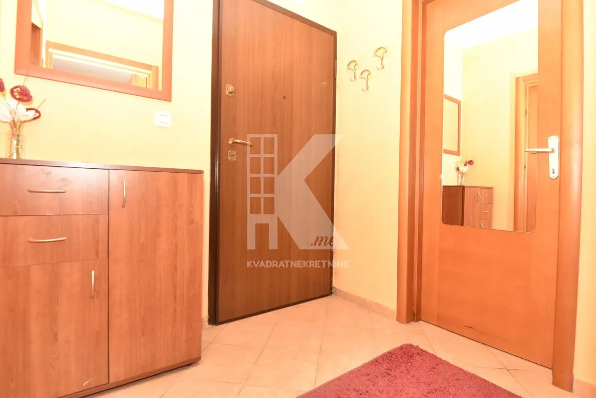 Rent, one bedroom apartment, 40m², Stari Aerodrom, Podgorica