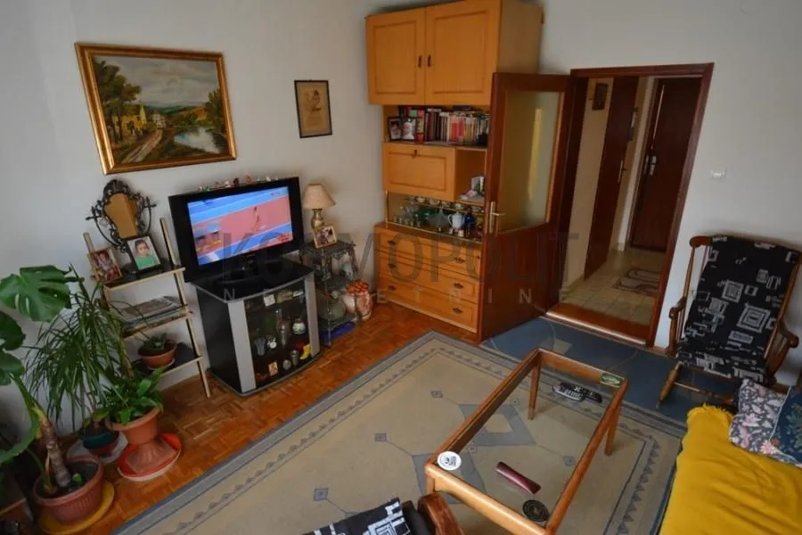 Sale, house, 74m², Čubura, Beograd