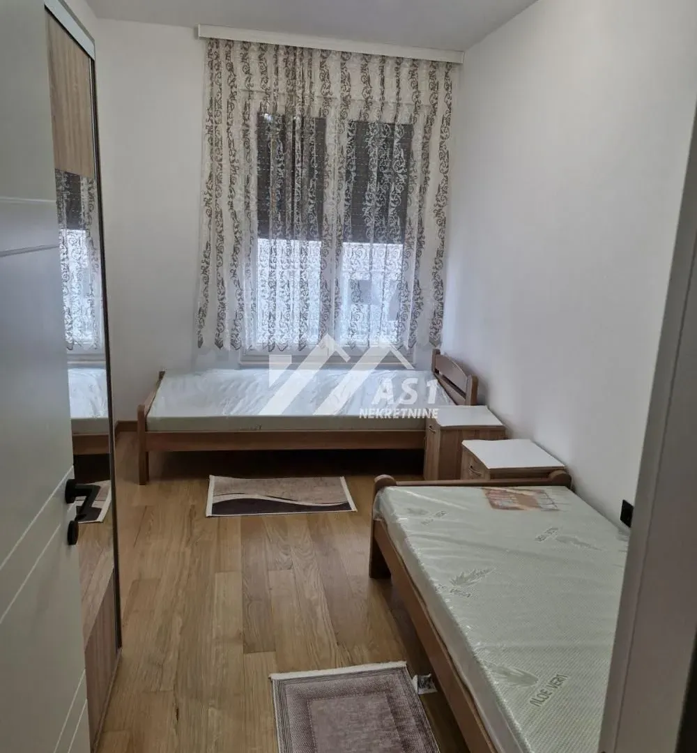 Rent, two bedroom apartment, 42m², Grbavica, Novi Sad Sve Podlokacije