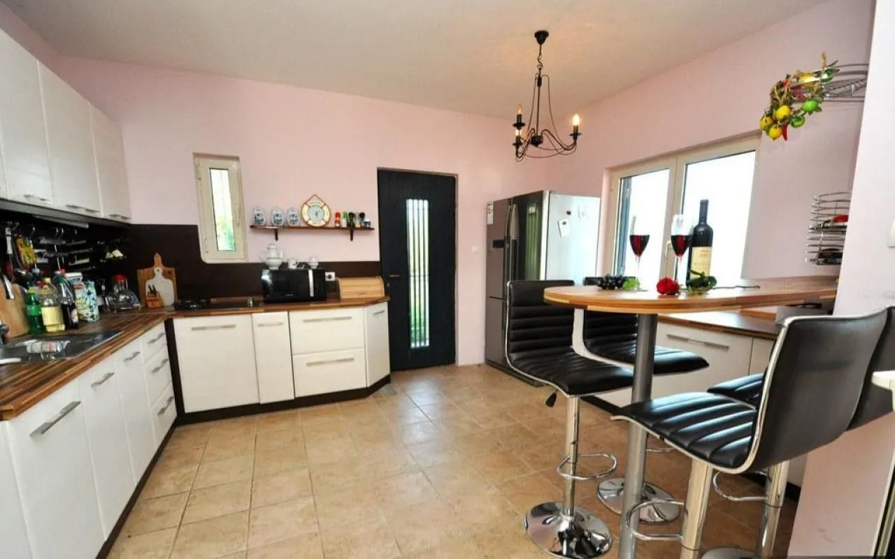 Prodaja, kuća, 330m², Baošići, Herceg Novi