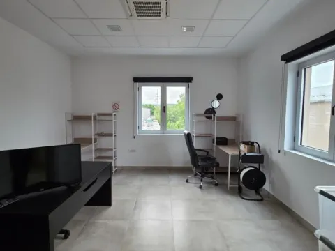 Rent, office space, 400m², Leštane, Grocka - image 16