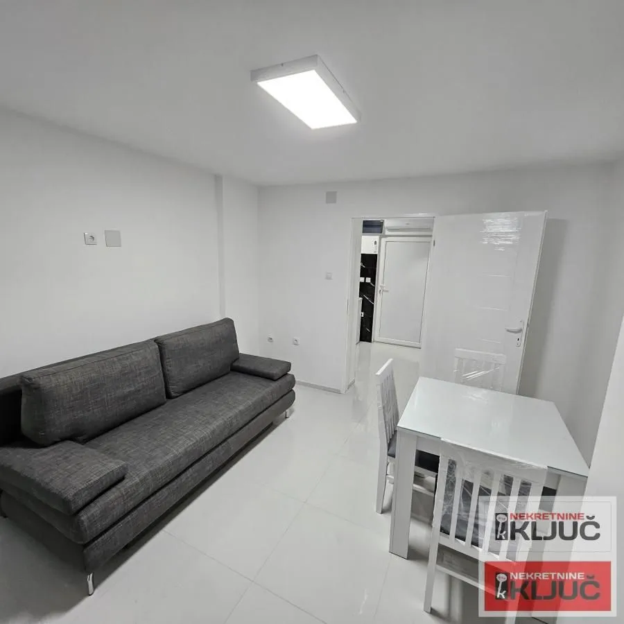 Izdavanje, garsonjera, 27m², Telep, Novi Sad Sve Podlokacije