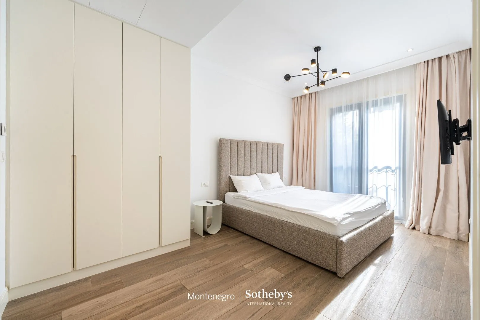 Prodaja, dvosoban stan, 83m², Kotor, Crna Gora