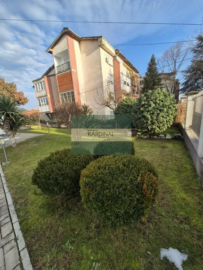 Prodaja, kuća, 528m², Budžino brdo, Jagodina