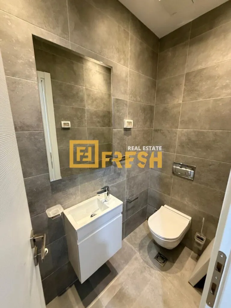 Prodaja, dvosoban stan, 78m², Centar, Podgorica