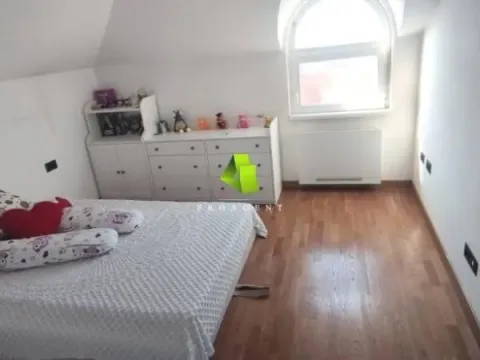 Izdavanje, kuća, 400m², Pantelej, Niš - image 19