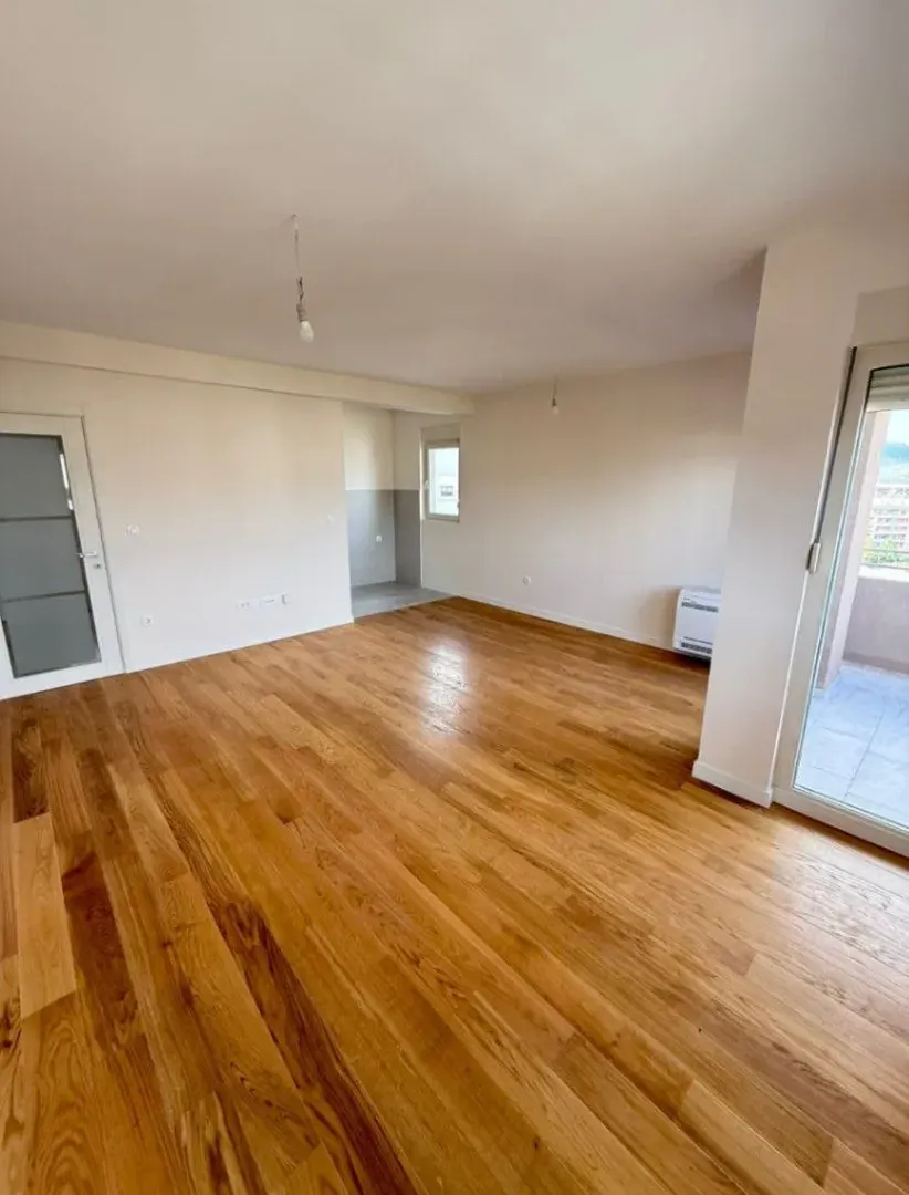 Prodaja, dvosoban stan, 72m², Central Point, Podgorica