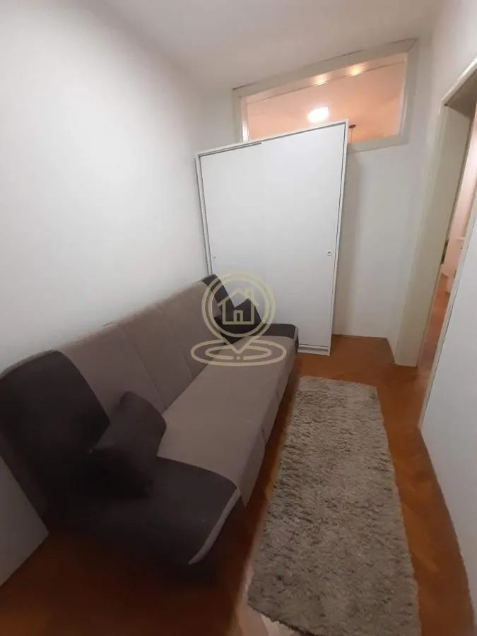 Izdavanje, jednosoban stan, 39m², Bulevar Oslobodjenja, Novi Sad Sve Podlokacije