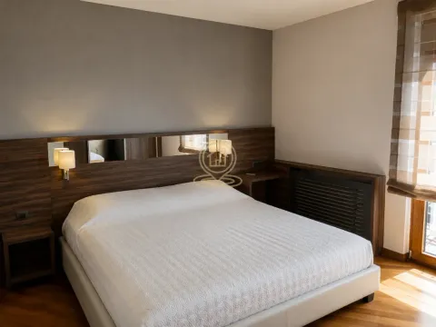 Rent, four bedroom apartment, 119m², Vračar Hram, Vračar Sve Podlokacije - image 3