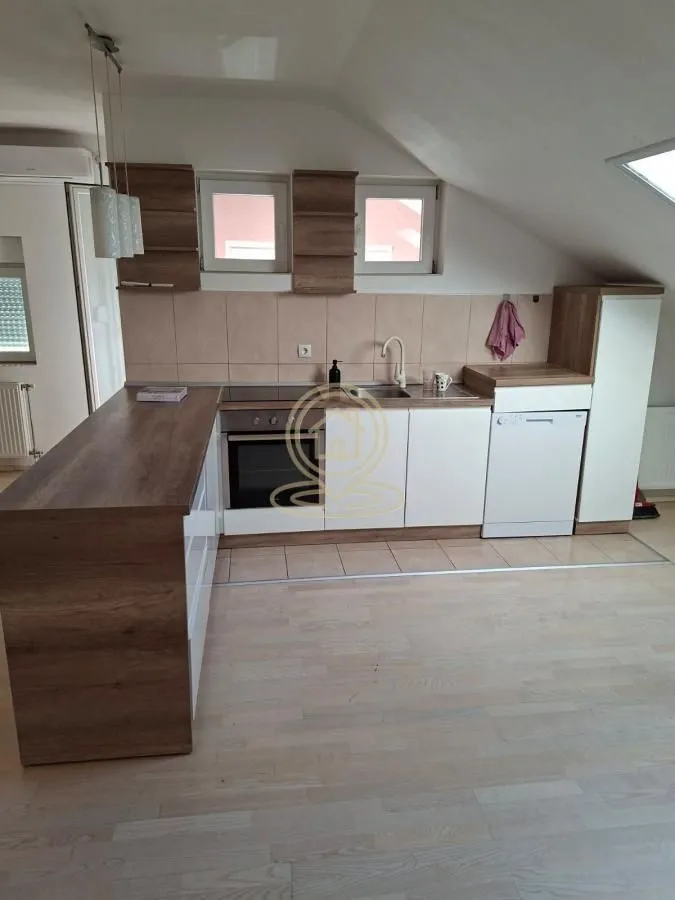 Prodaja, trosoban stan, 97m², Klisa, Novi Sad Sve Podlokacije
