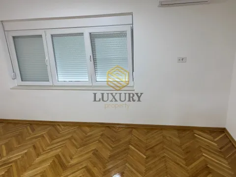 Prodaja, poslovni prostor, 58m², Preko Morače, Podgorica - image 6