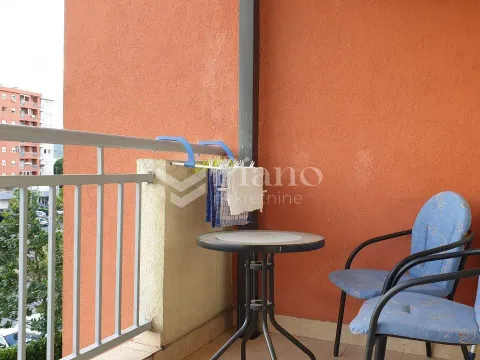 Izdavanje, jednosoban stan, 52m², City Kvart, Podgorica - image 12