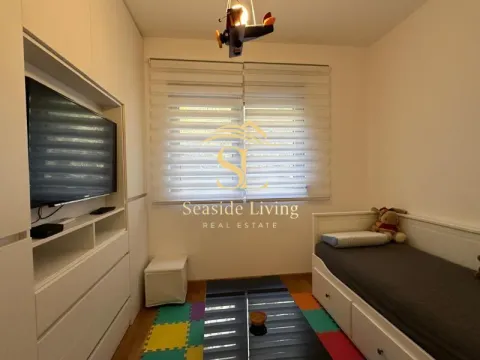 Sale, two bedroom apartment, 86m², Dobrota, Kotor - image 17