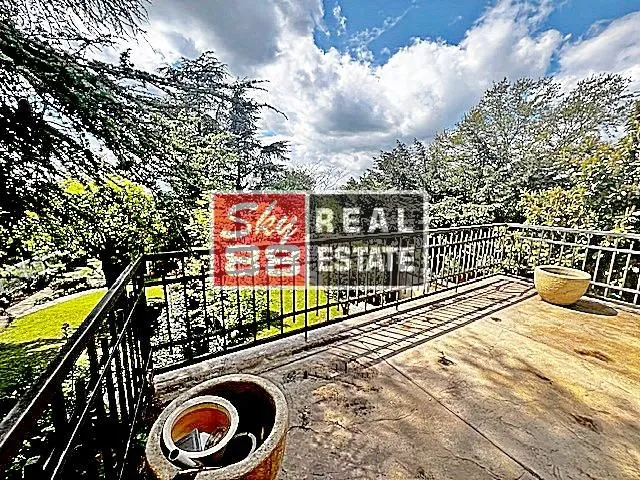 Rent, house, 330m², Čukarica, Beograd
