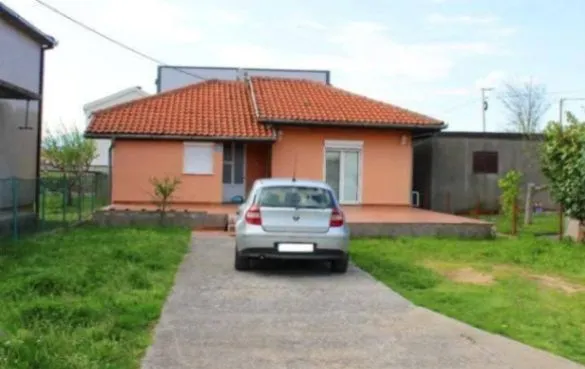 Prodaja, kuća, 77m², Zlatica, Podgorica