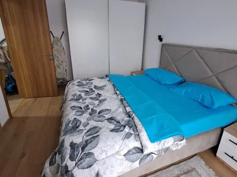 Rent, house, 472m², Stari Aerodrom, Podgorica - image 8