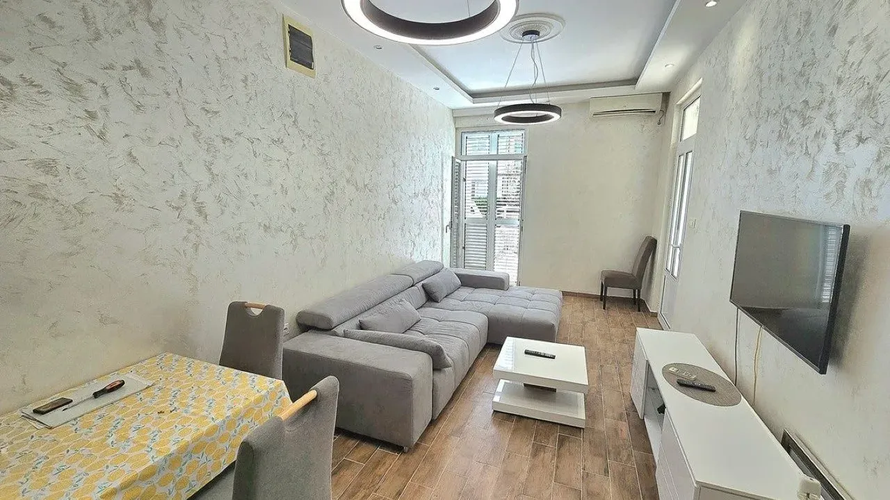 Prodaja, dvosoban stan, 62m², Golubovina, Budva