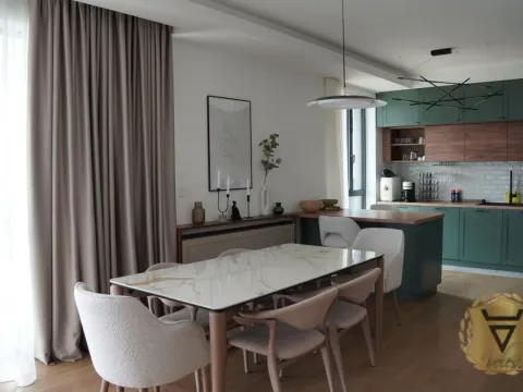 Izdavanje, stan, 200m², Savski Venac, Beograd - image 12