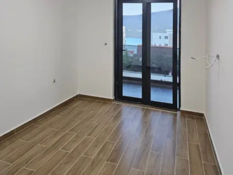 Sale, one bedroom apartment, 50m², Đenovići, Herceg Novi - image 6