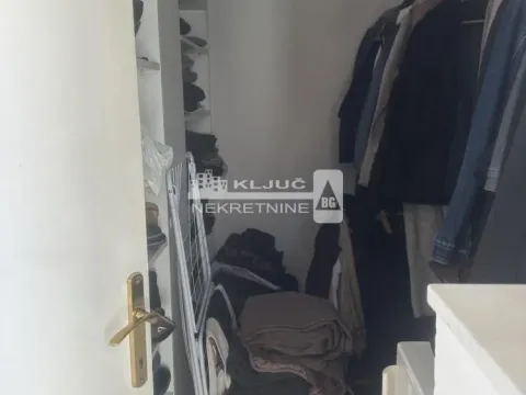 Sale, four bedroom apartment, 117m², Kalenić Pijaca, Vračar Sve Podlokacije - image 11