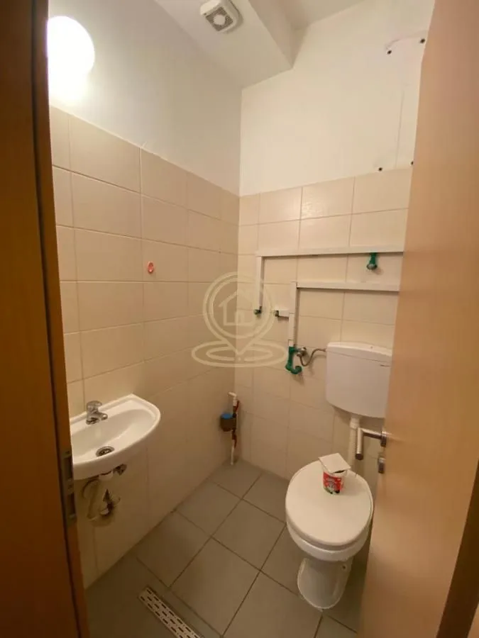 Rent, office space, 20m², Čukarica, Beograd