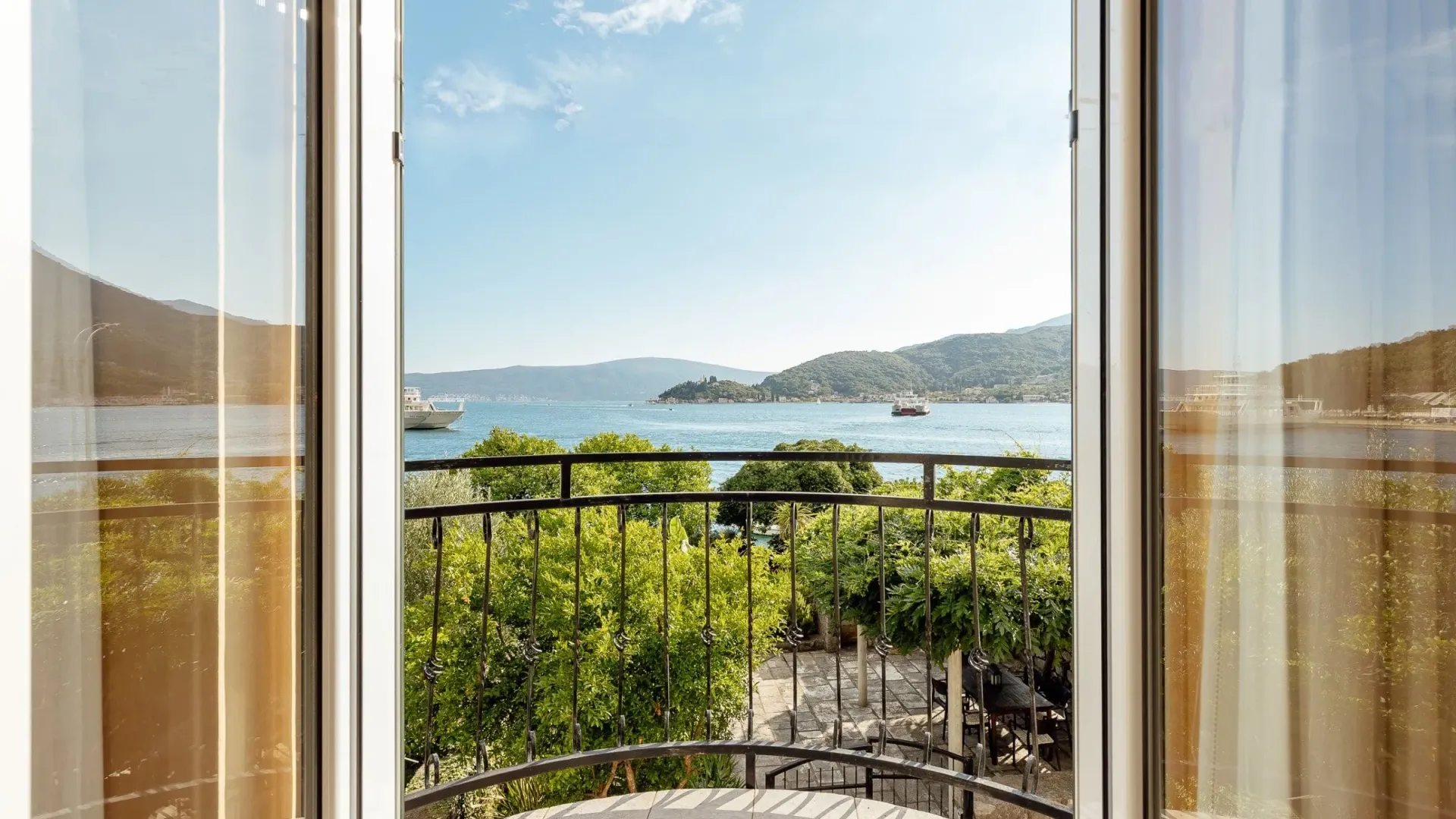 Prodaja, kuća, 291m², Lepetani, Tivat